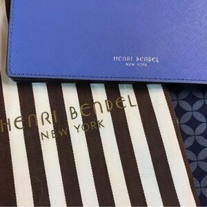 HENRI BENDEL Saffiano Leather Wallet 🔥